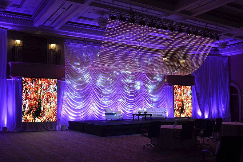 新一代LED網(wǎng)格屏的優(yōu)勢_華宇星光電(圖2)